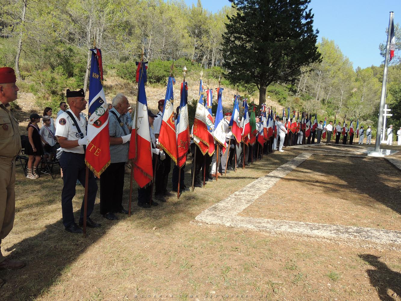 2023 07 18 SIGNES - HOMMAGE AUX 38 RESISTANTS FUSILLES EN 1944 (32).JPG -           